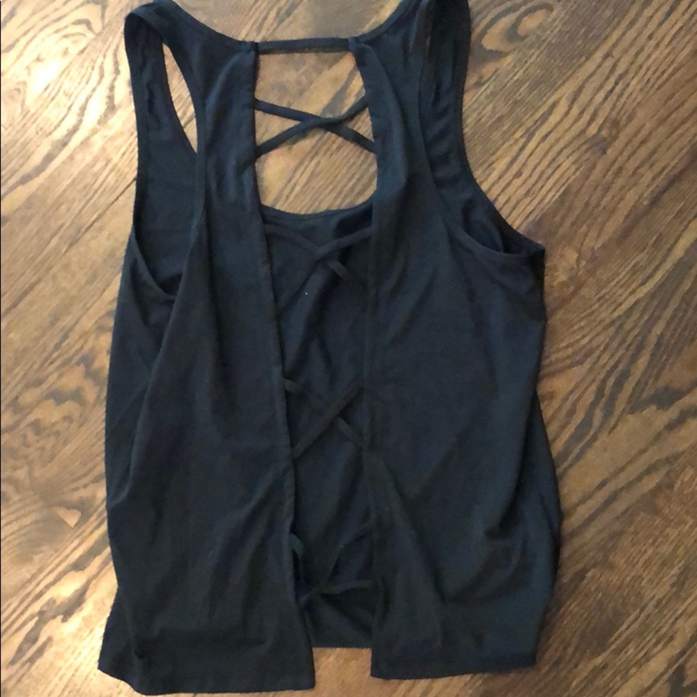 OnZie crisscross back tank
